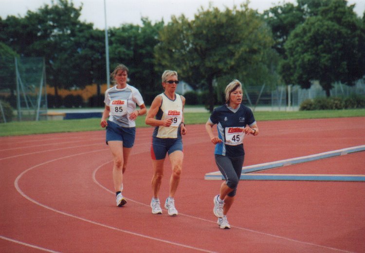 2006/3000/L02.jpg